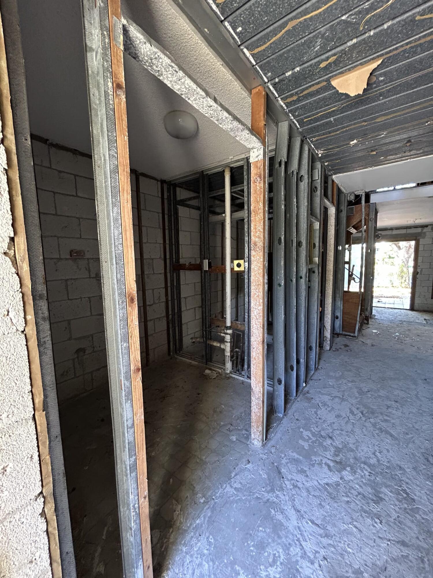 8921 Palm Tree Lane 8921