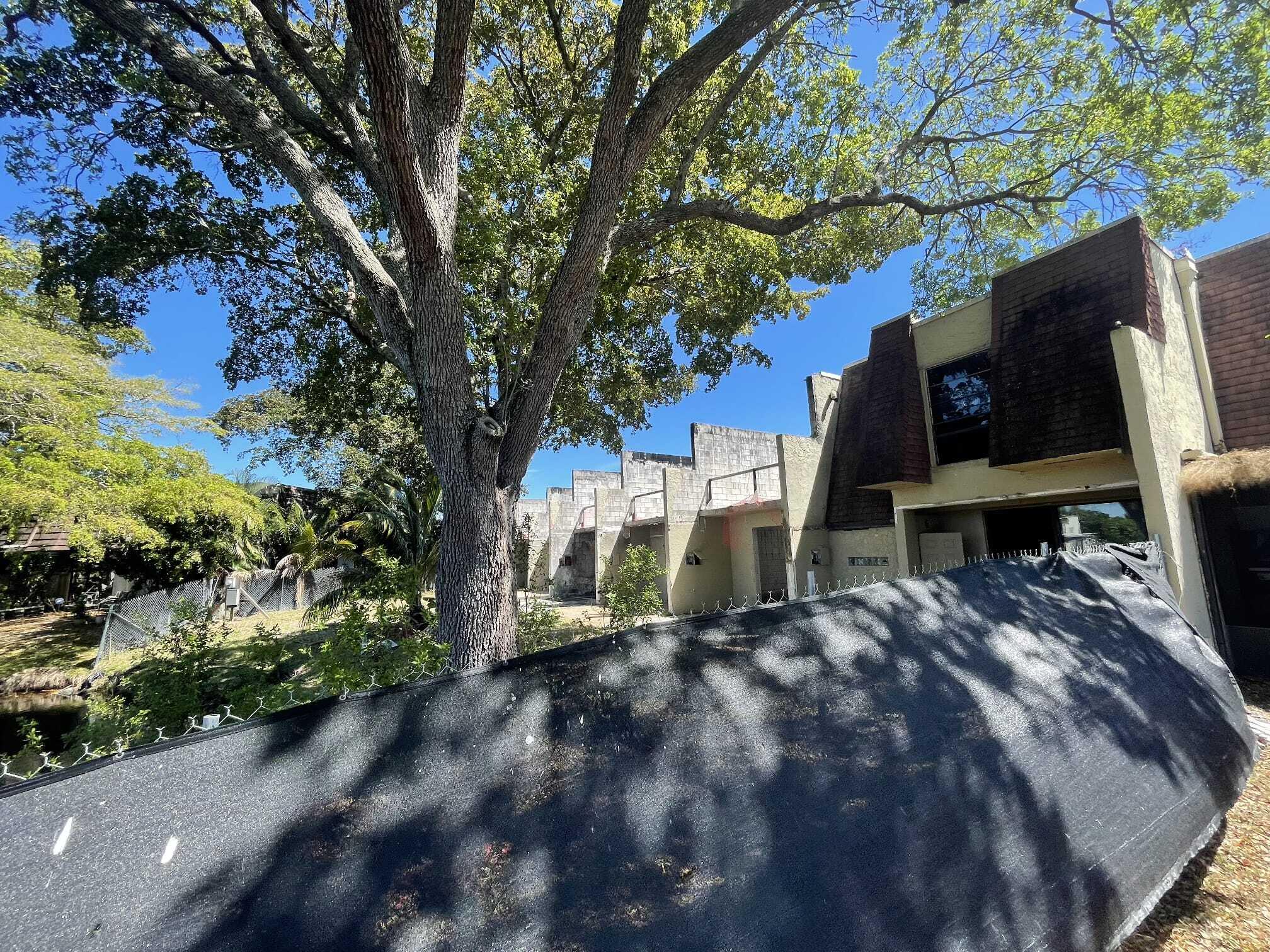 8921 Palm Tree Lane 8921