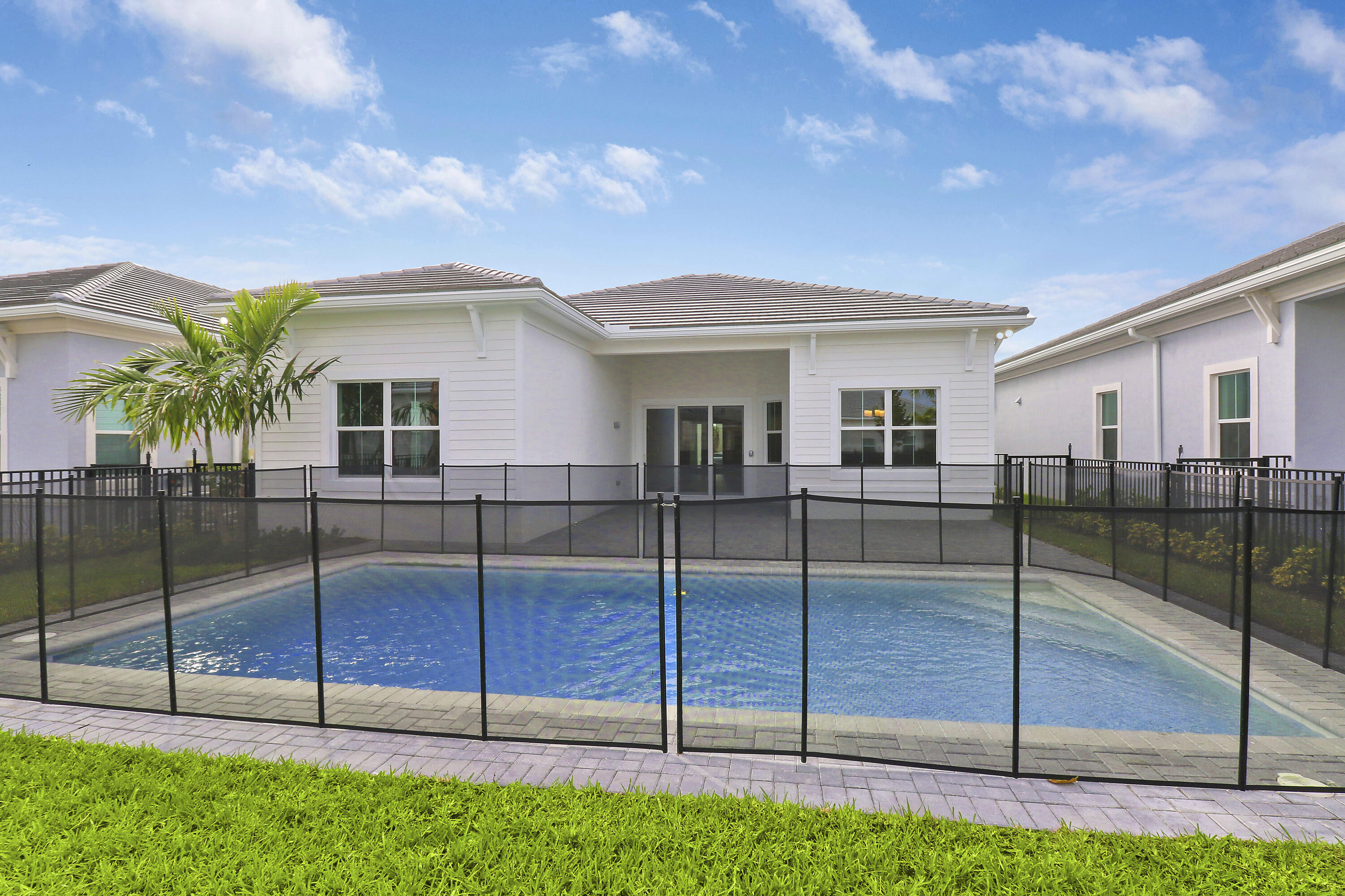 12549 Nautilus Circle