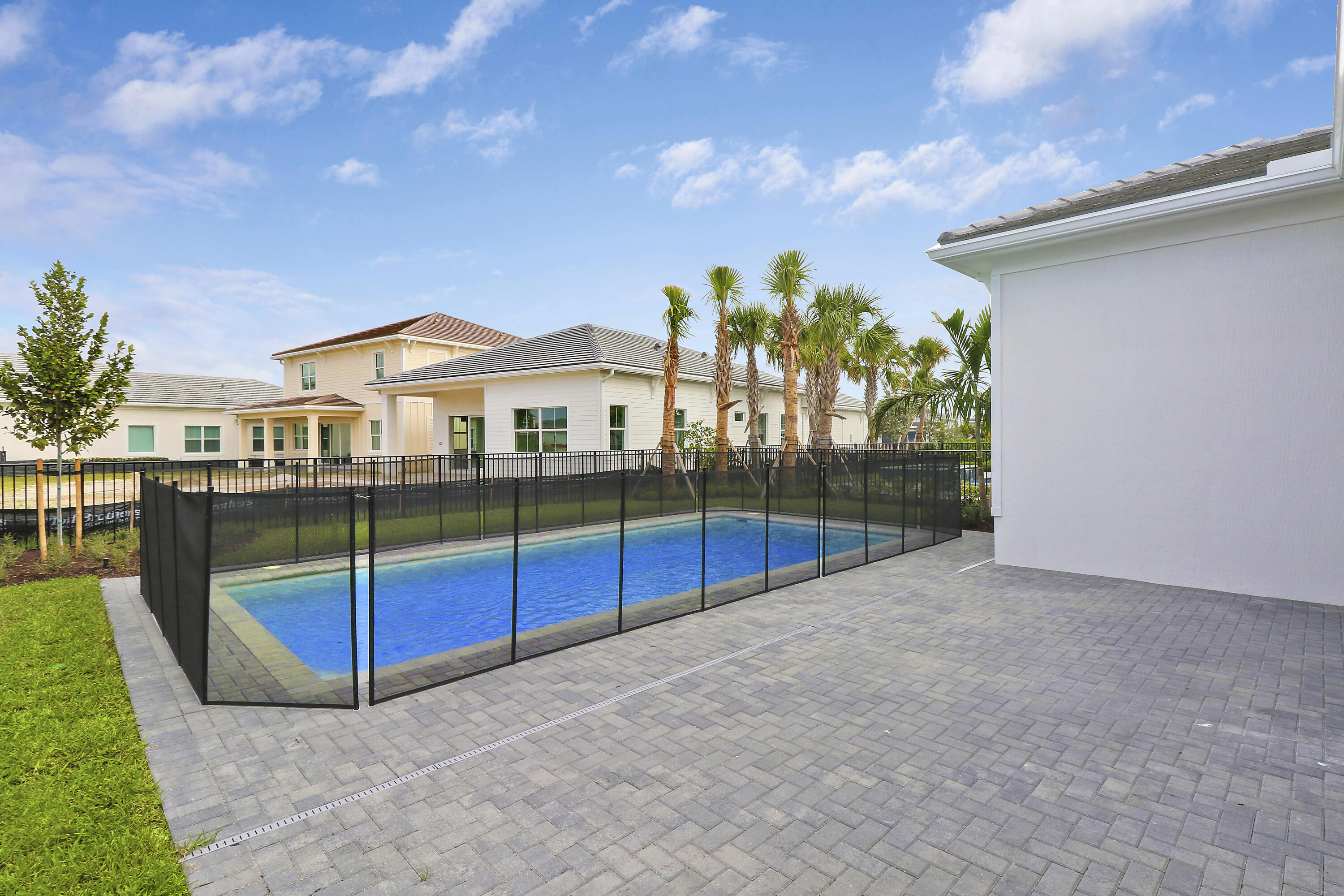 12549 Nautilus Circle