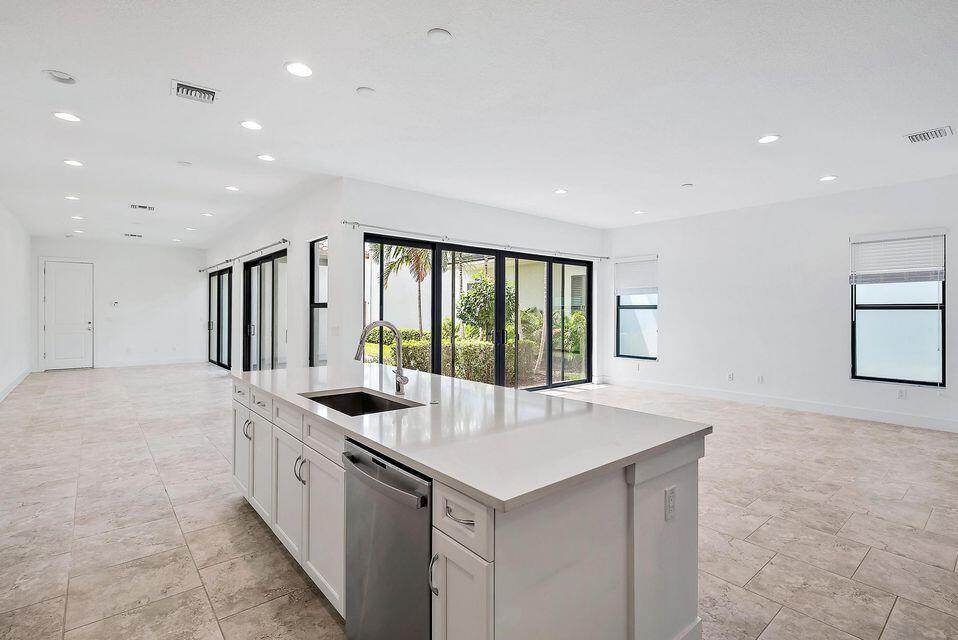 1193 Faulkner Terrace