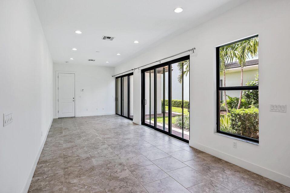 1193 Faulkner Terrace