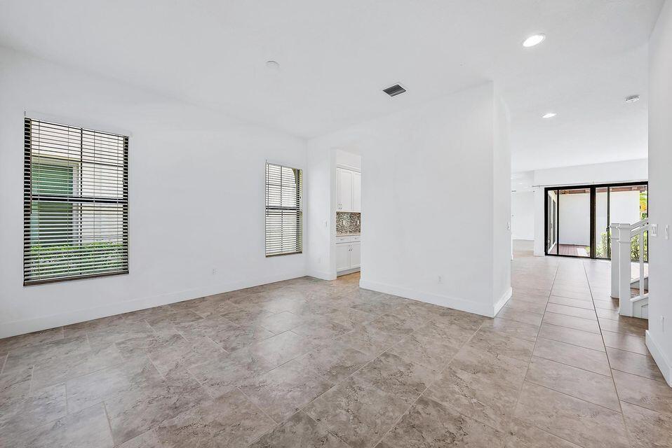 1193 Faulkner Terrace