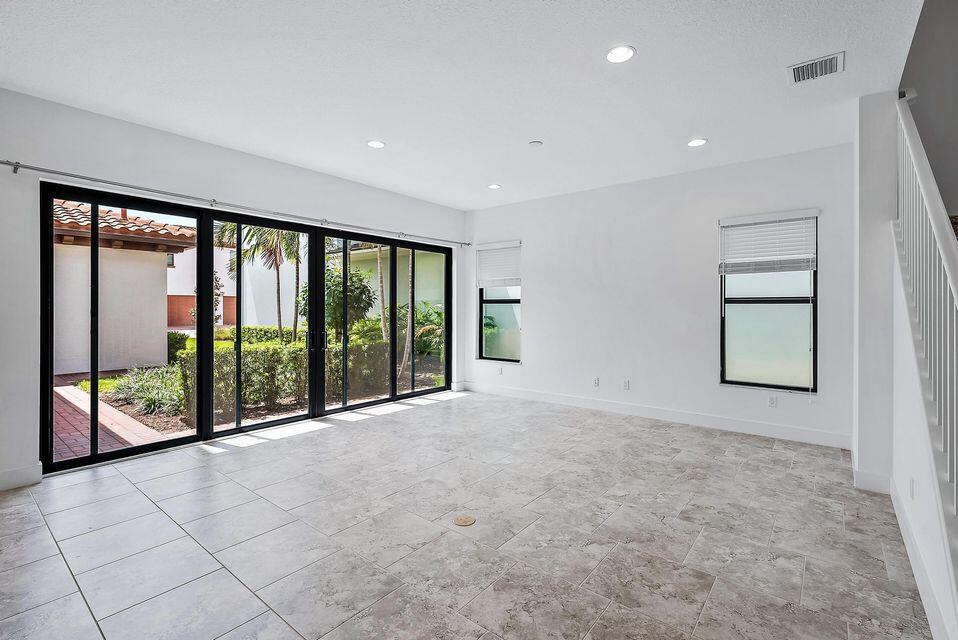 1193 Faulkner Terrace