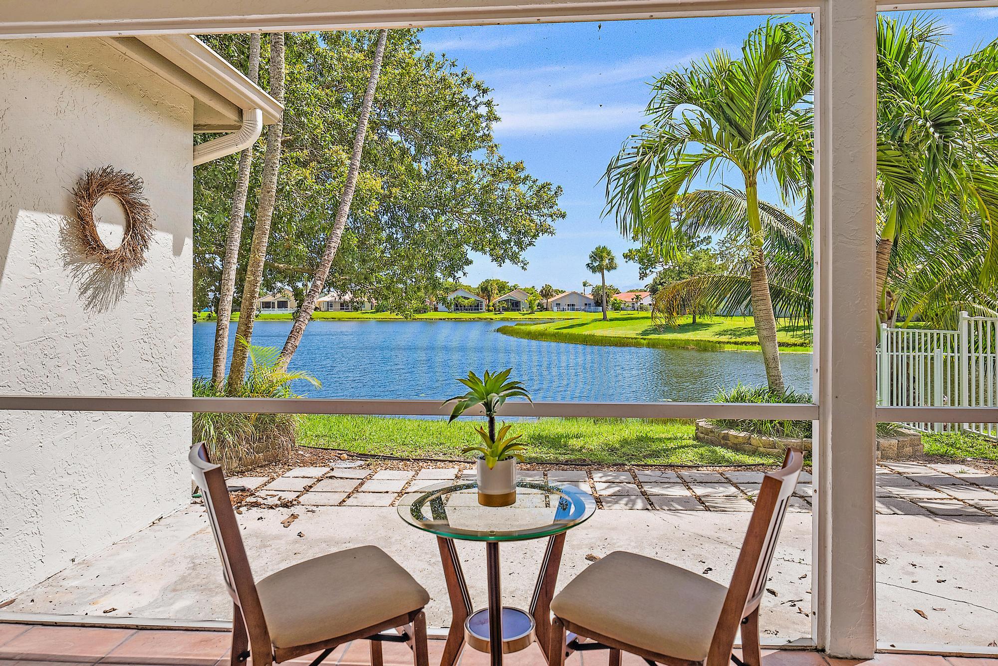 160 Saratoga Boulevard E