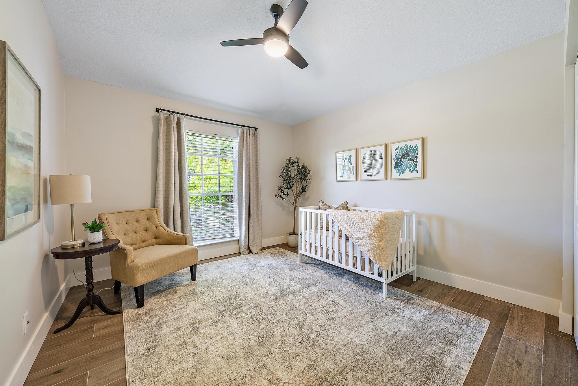 160 Saratoga Boulevard E