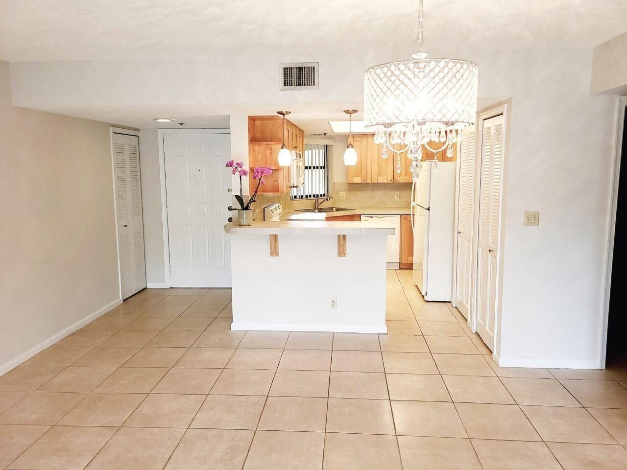 700 Uno Lago Drive 202