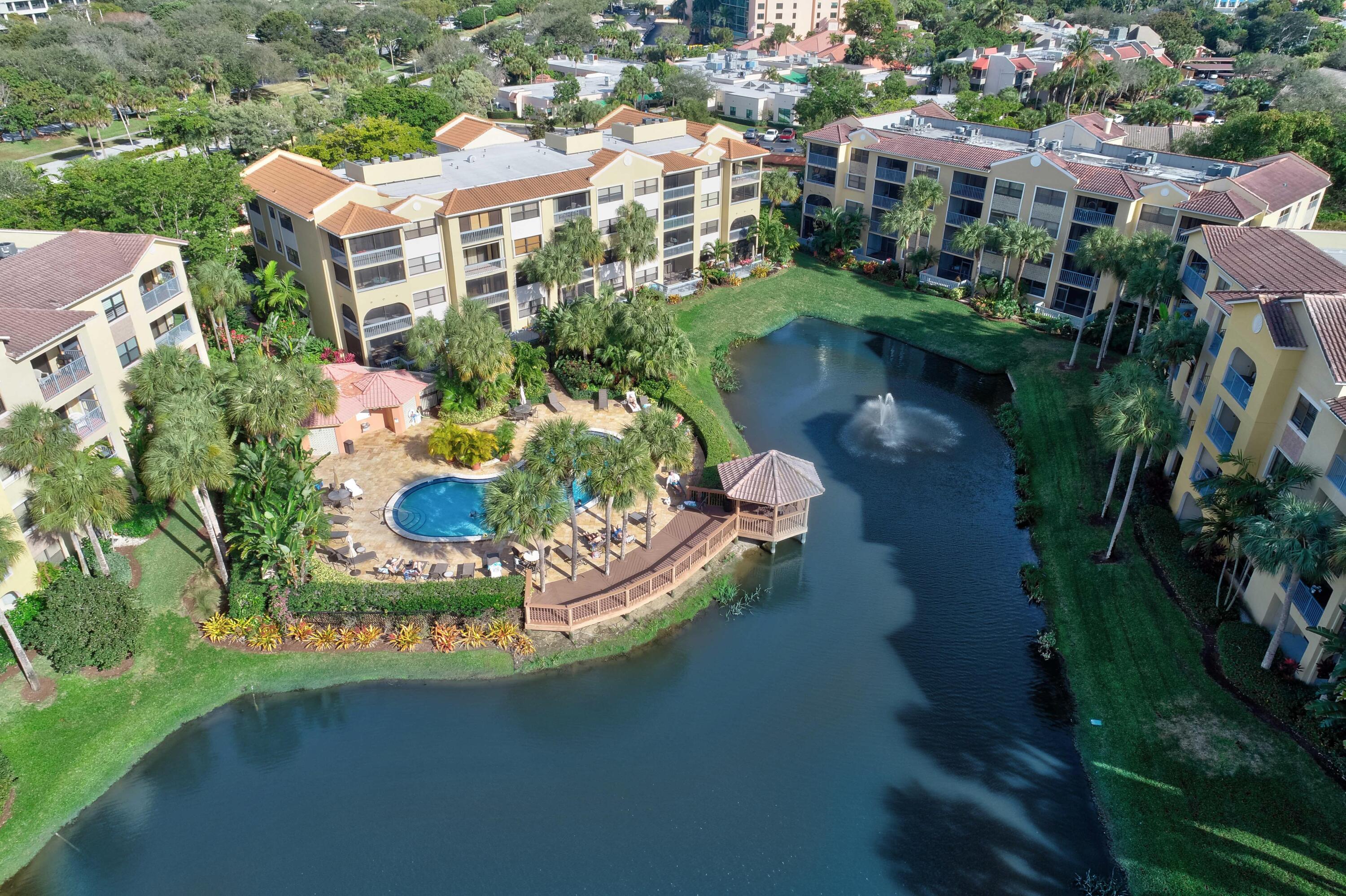 700 Uno Lago Drive 202