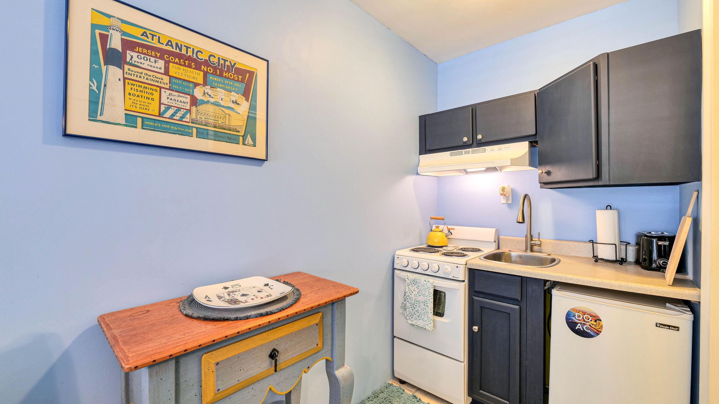 108 S Montpelier Avenue 211