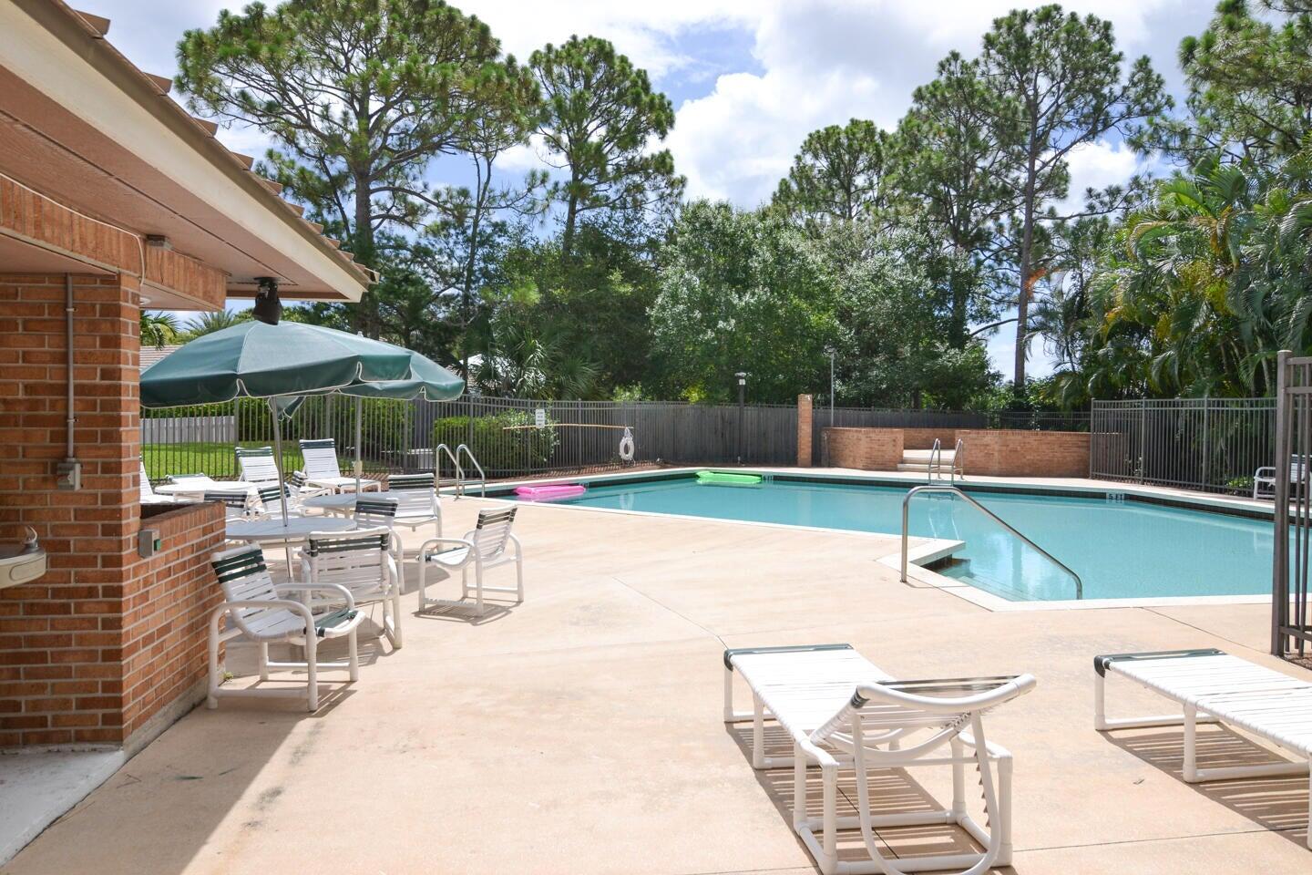 1200 SW Arrowhead Court