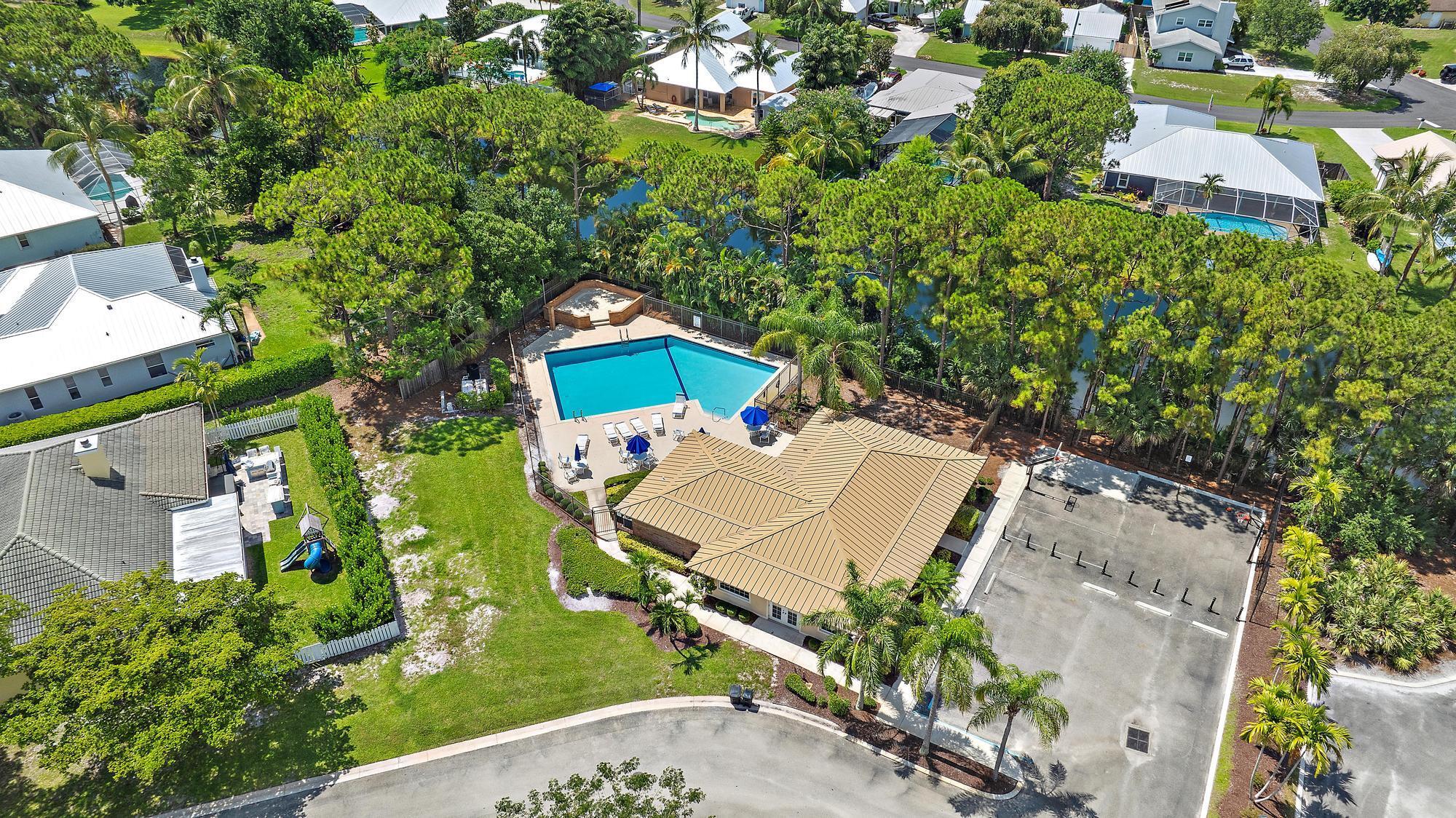 1200 SW Arrowhead Court