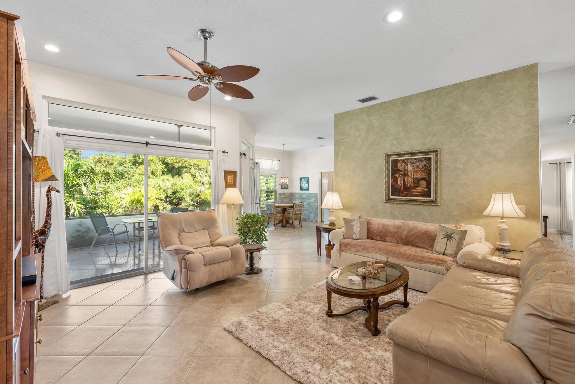 1200 SW Arrowhead Court