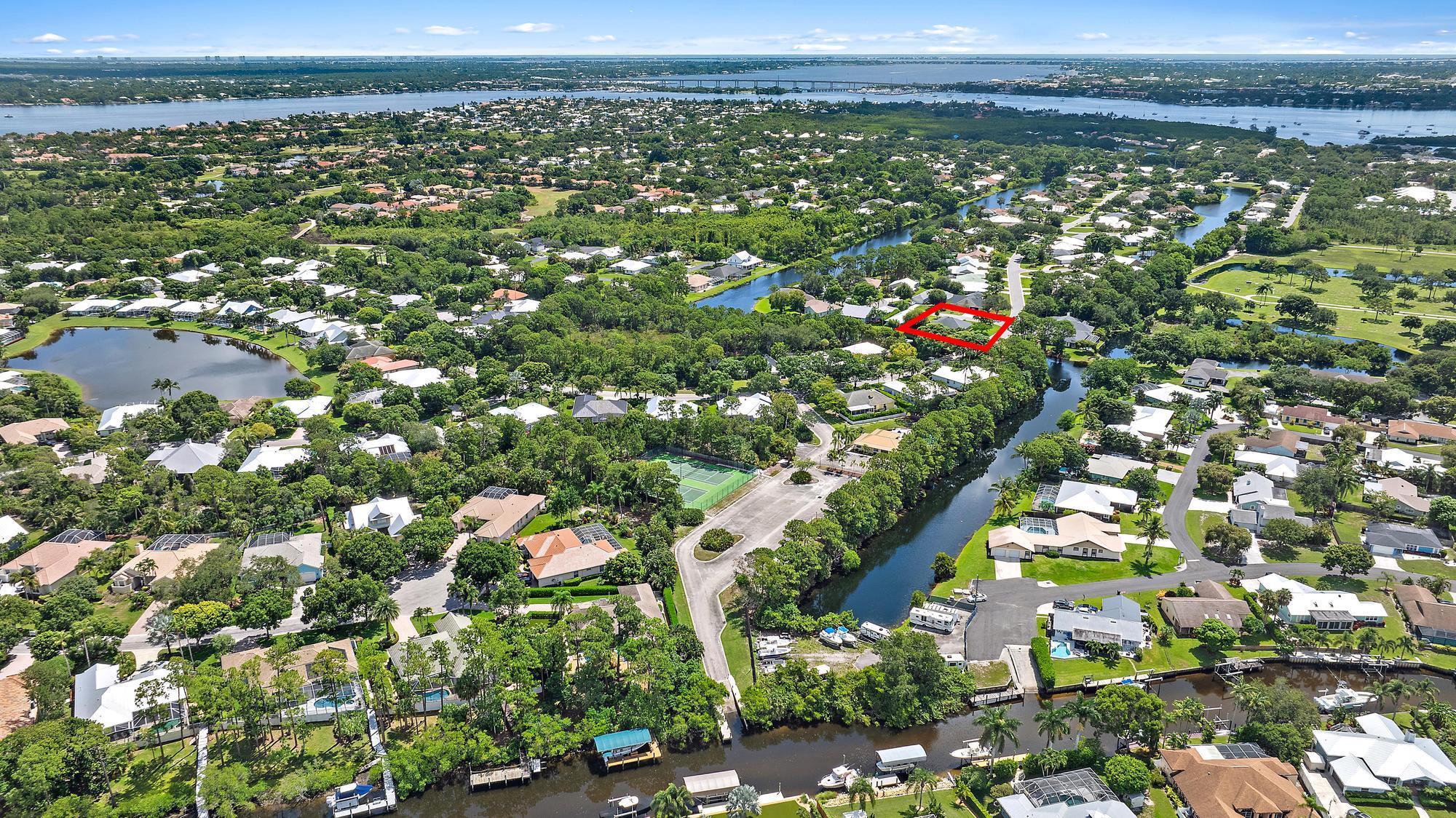 1200 SW Arrowhead Court