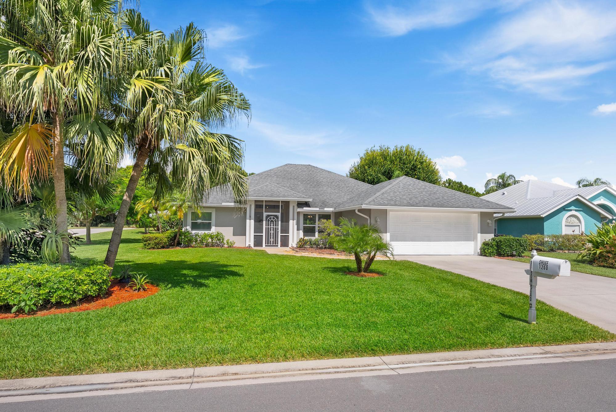 1200 SW Arrowhead Court