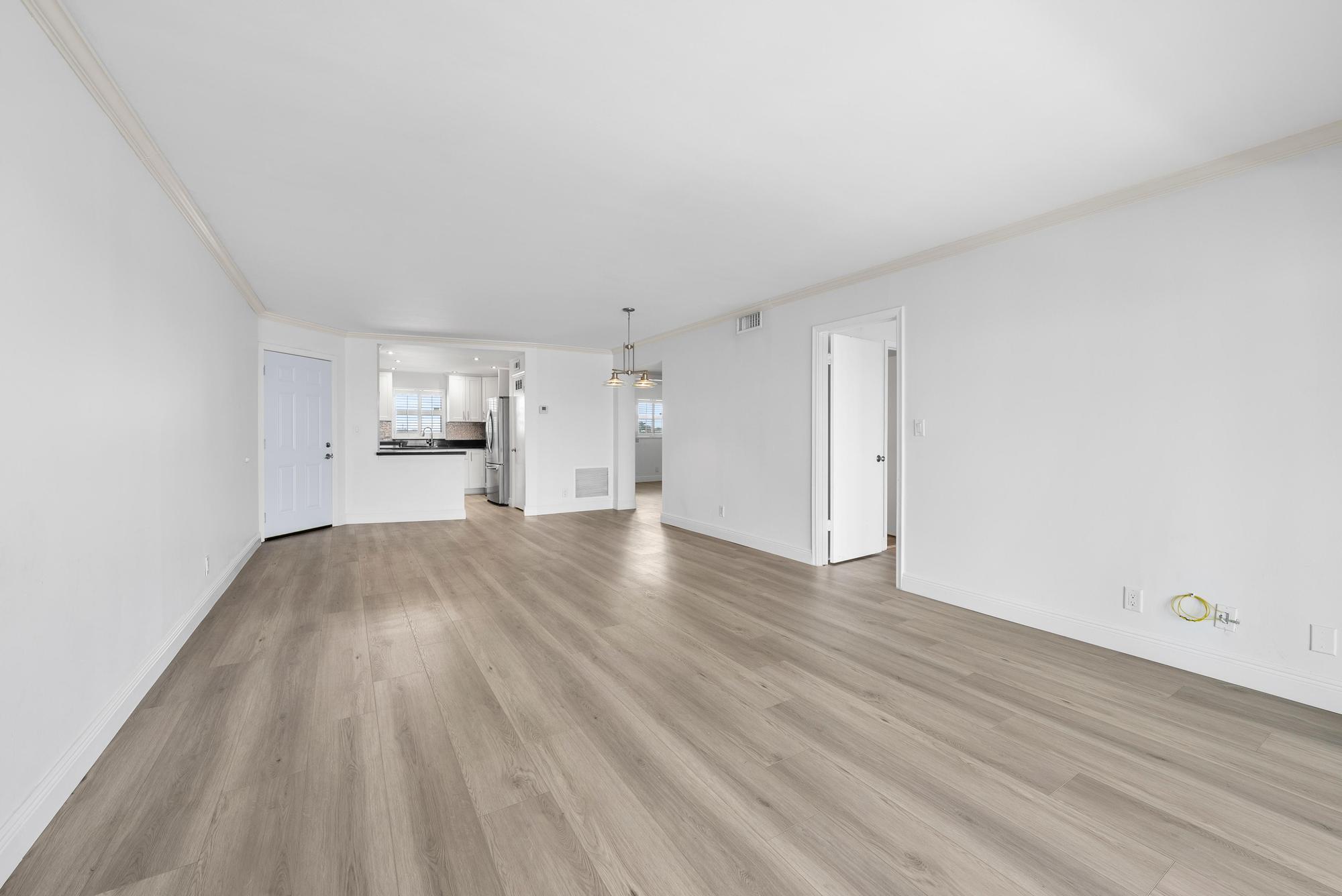 501 Lake Shore Drive 502
