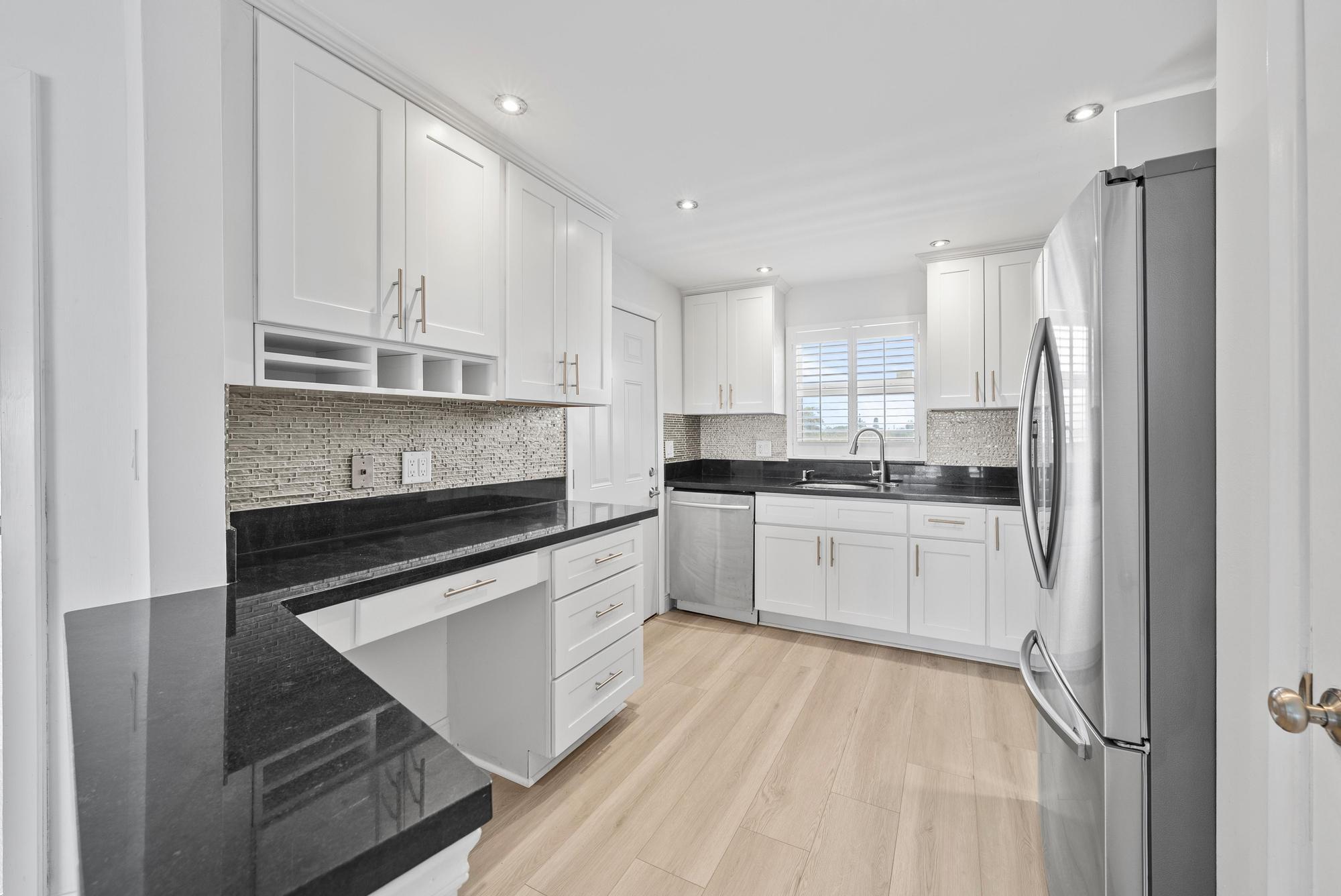 501 Lake Shore Drive 502