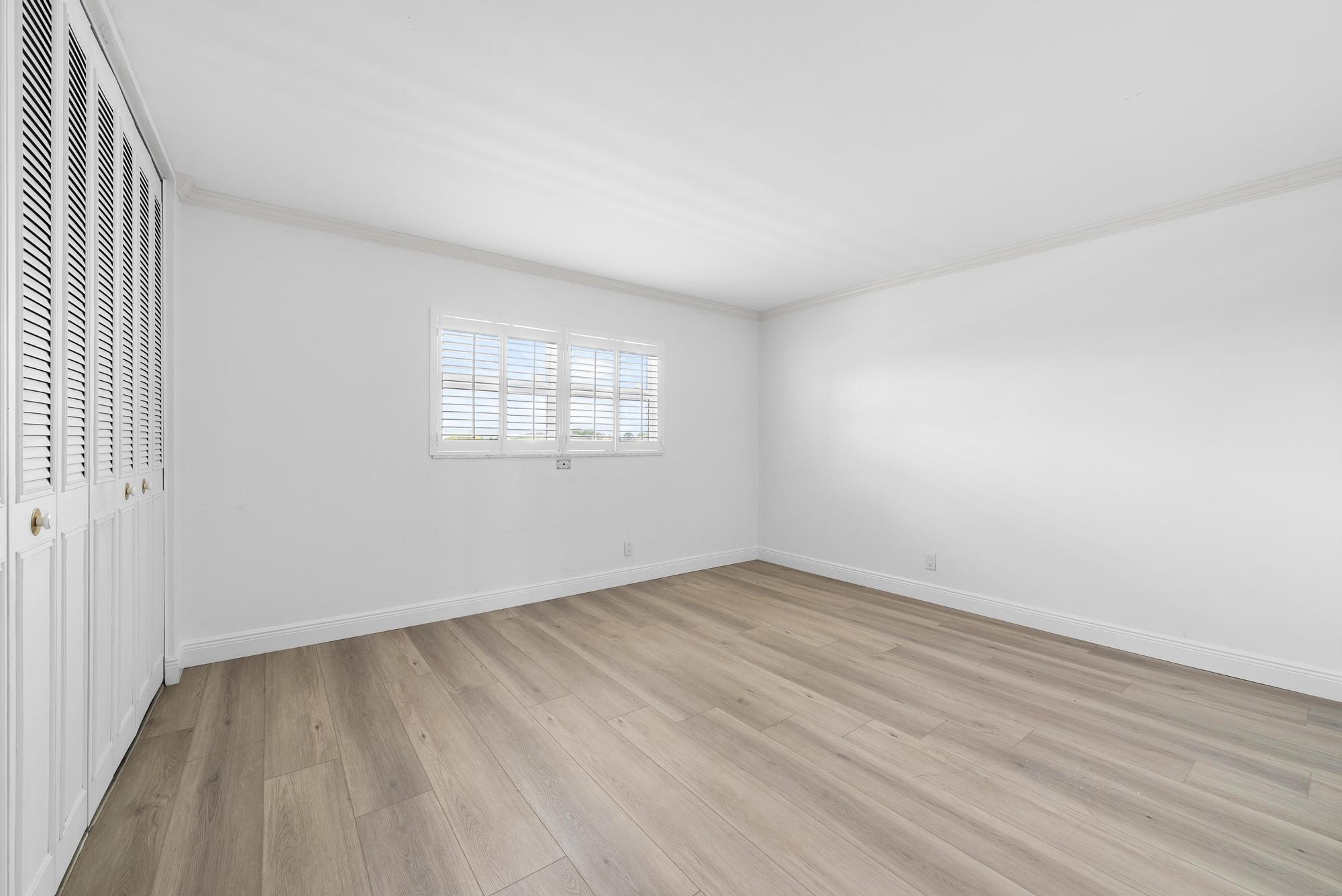 501 Lake Shore Drive 502