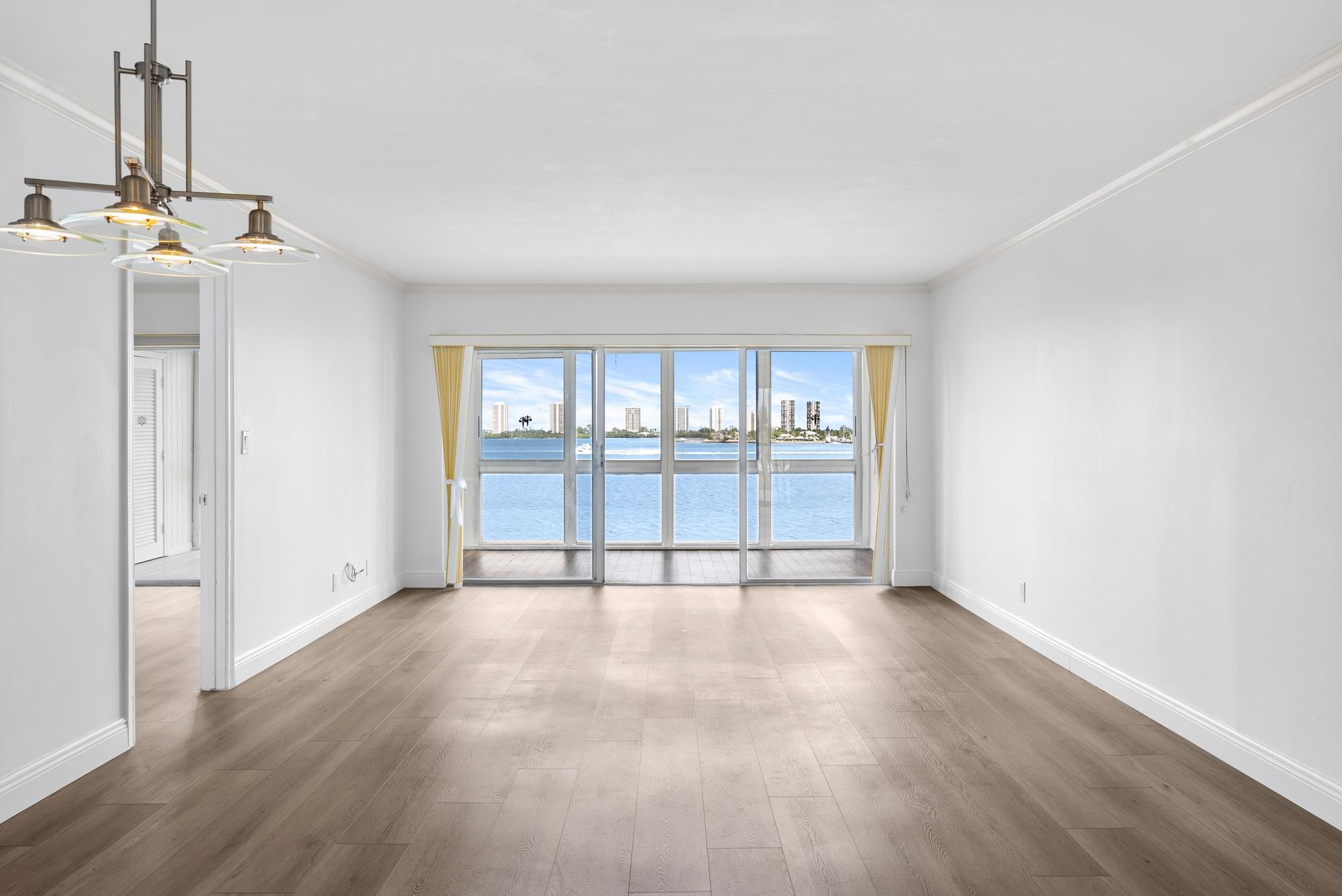 501 Lake Shore Drive 502