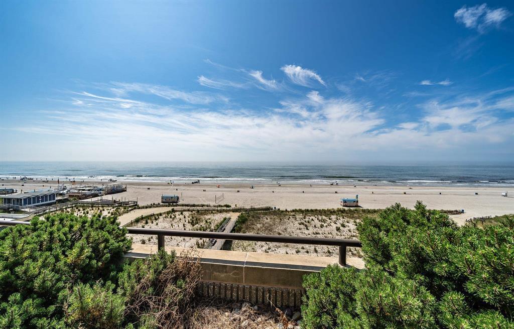 3101 Boardwalk 3404-1