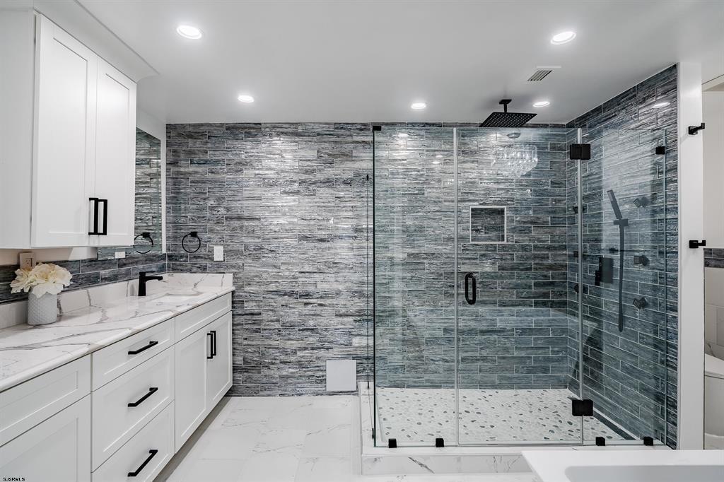 3101 Boardwalk 3404-1