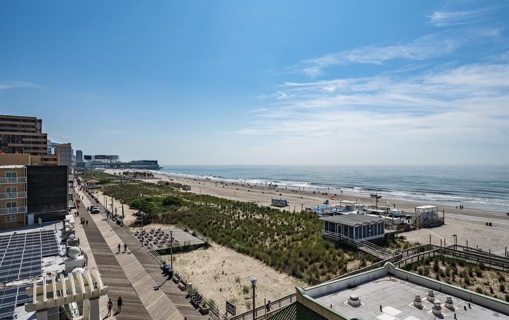 3101 Boardwalk 3404-1