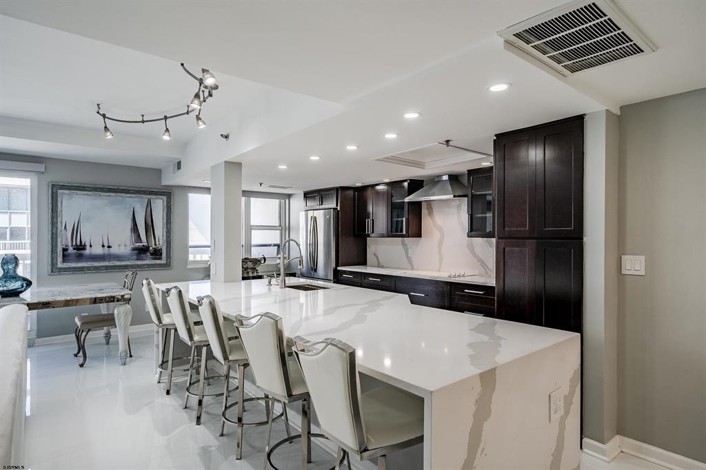 3101 Boardwalk 3404-1