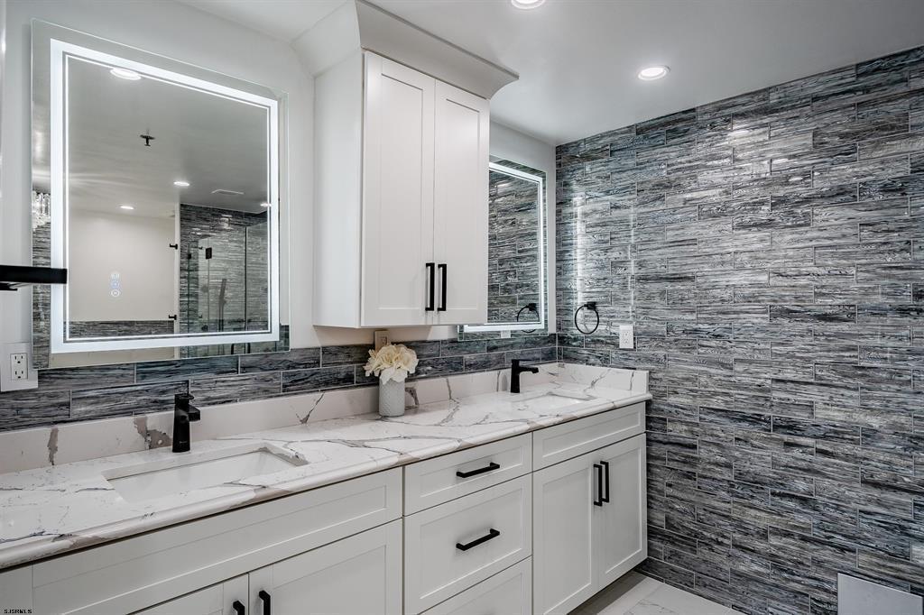 3101 Boardwalk 3404-1