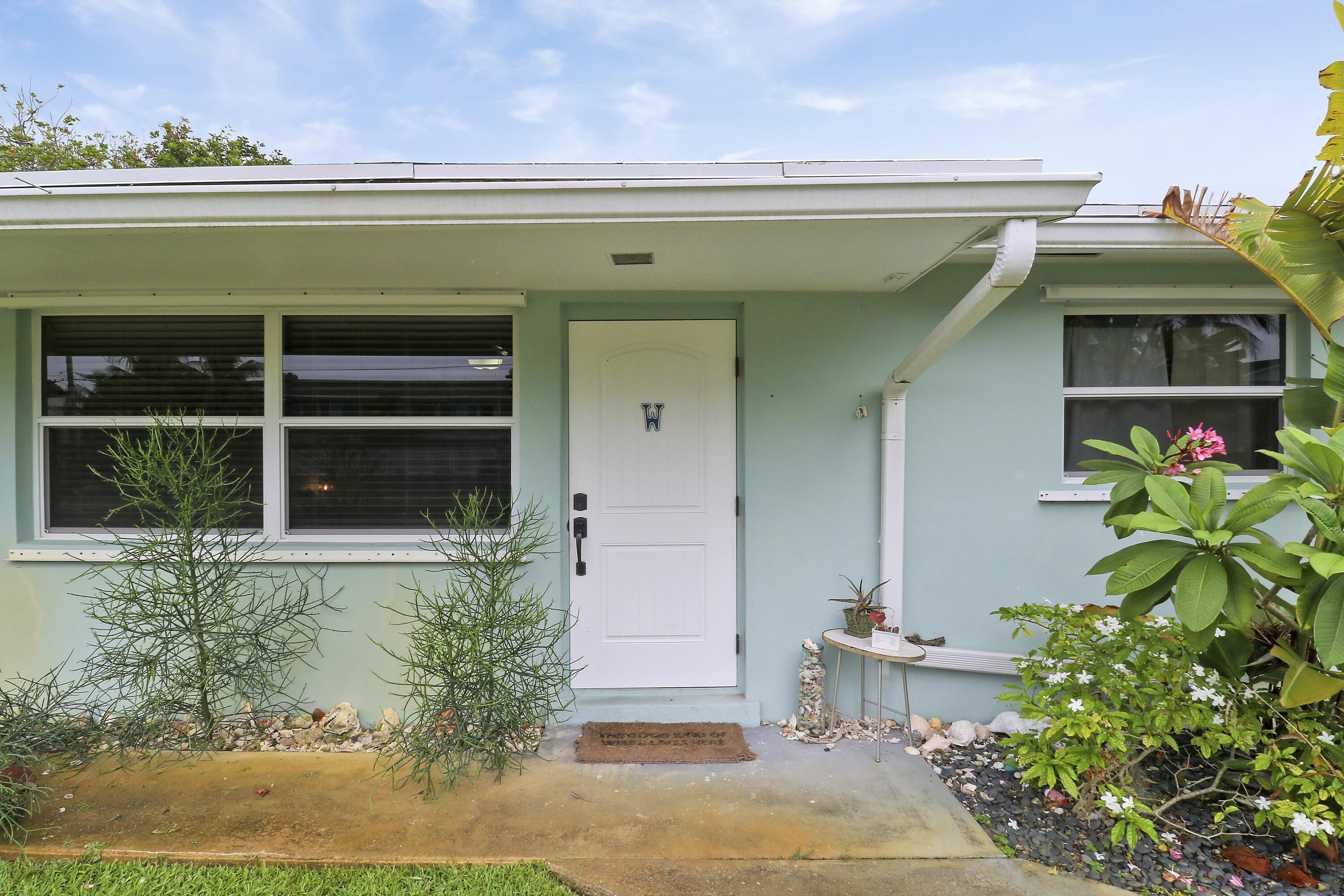1884 Juno Road
