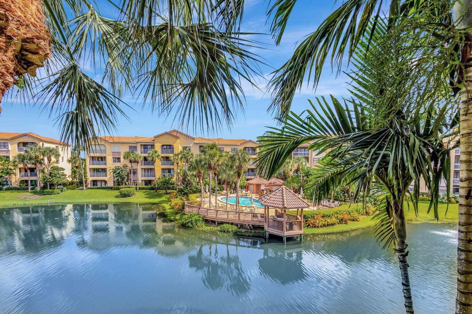 500 Uno Lago Drive 303