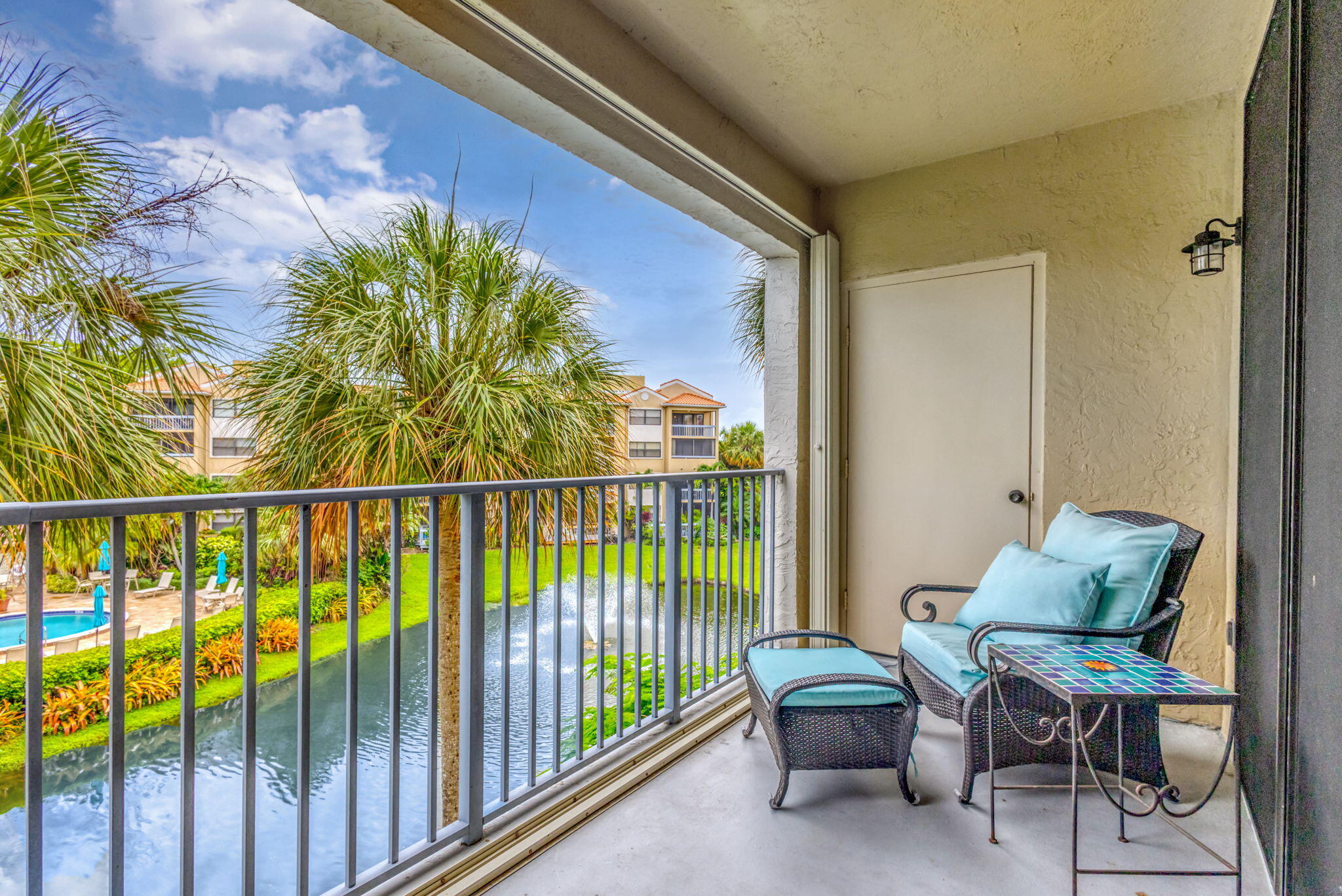 500 Uno Lago Drive 303