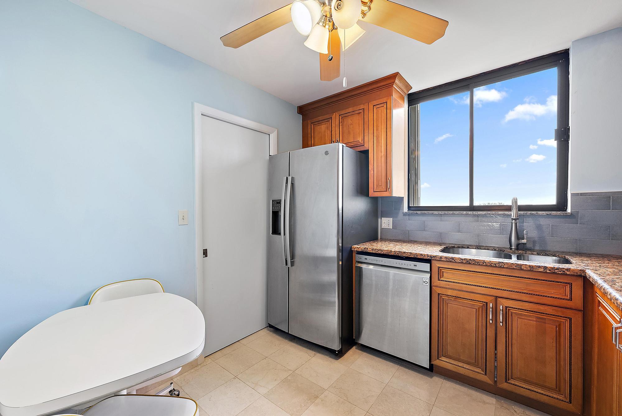400 Ocean Trail Way 601
