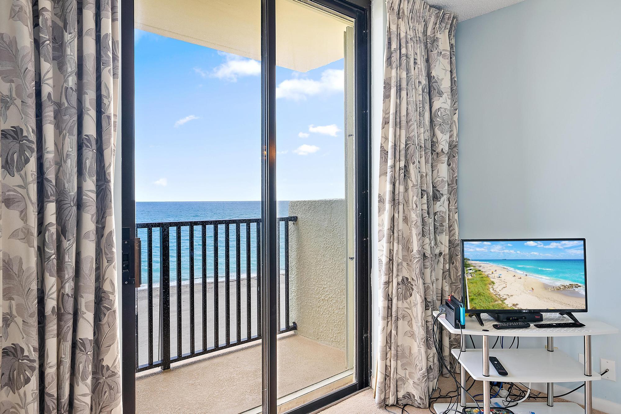 400 Ocean Trail Way 601