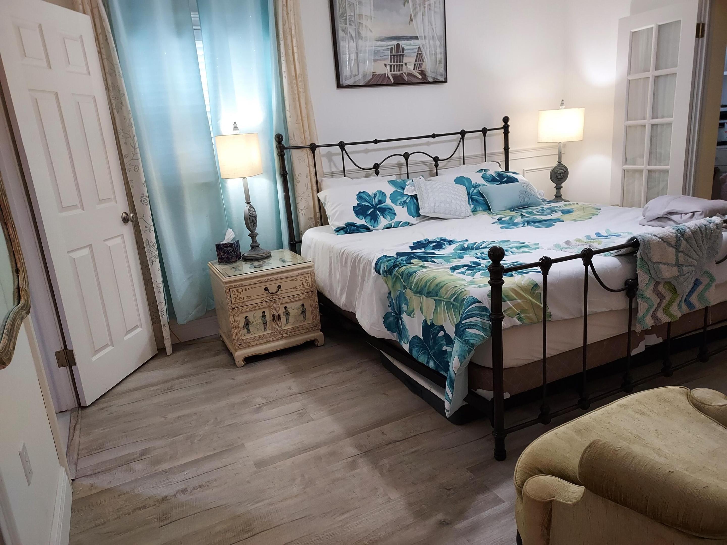 717 S Us Highway 1 101