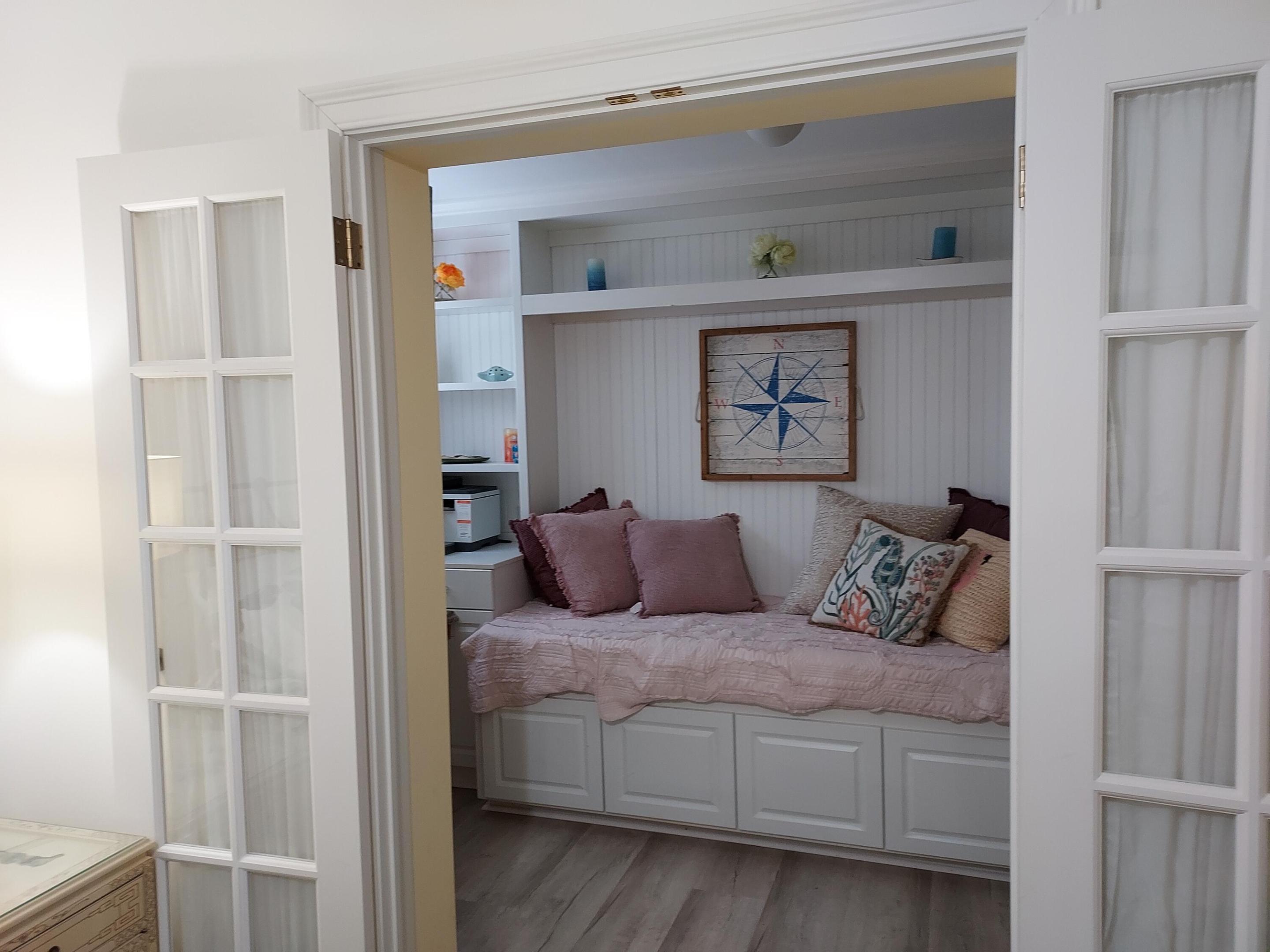 717 S Us Highway 1 101