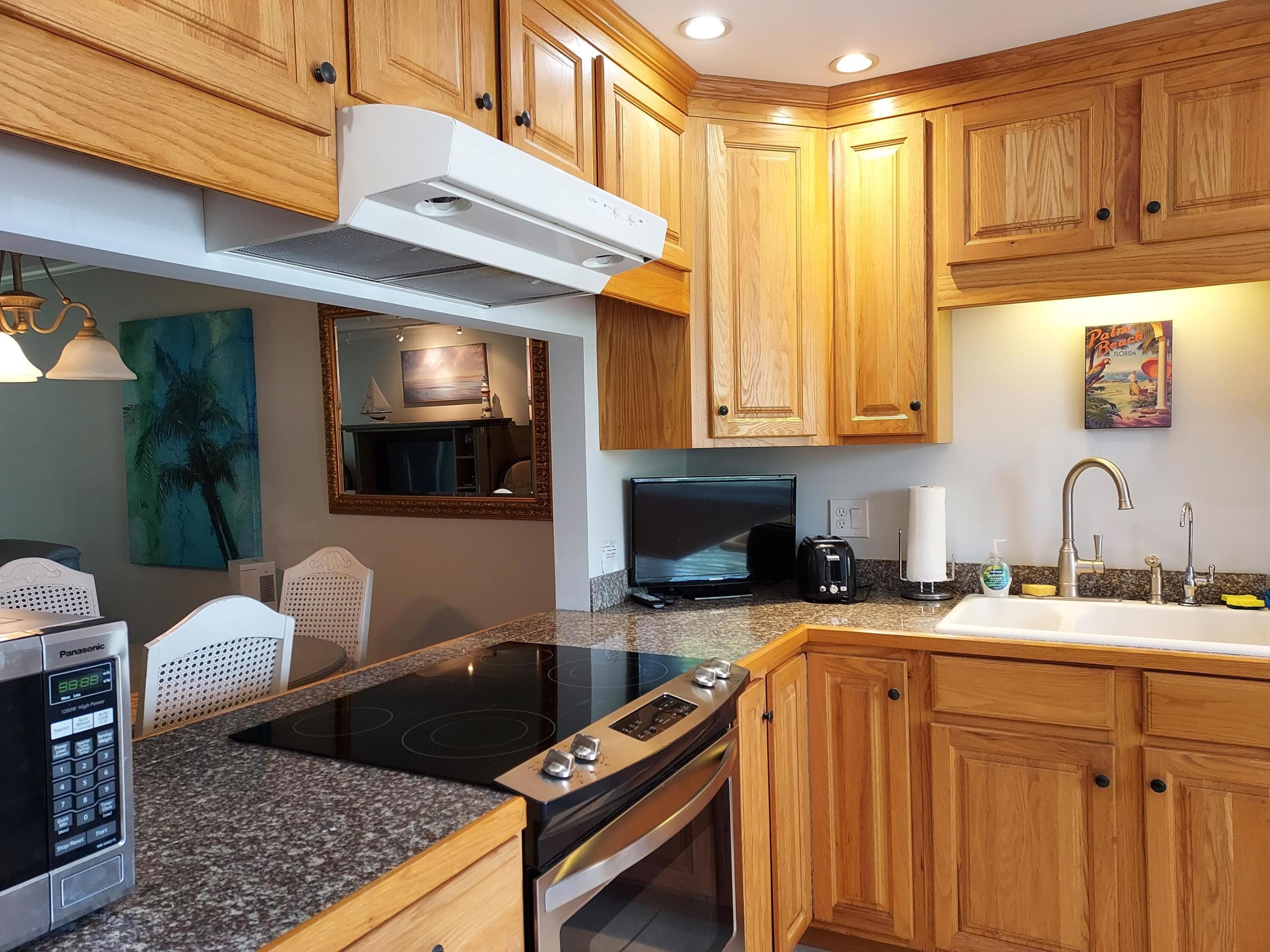 717 S Us Highway 1 101