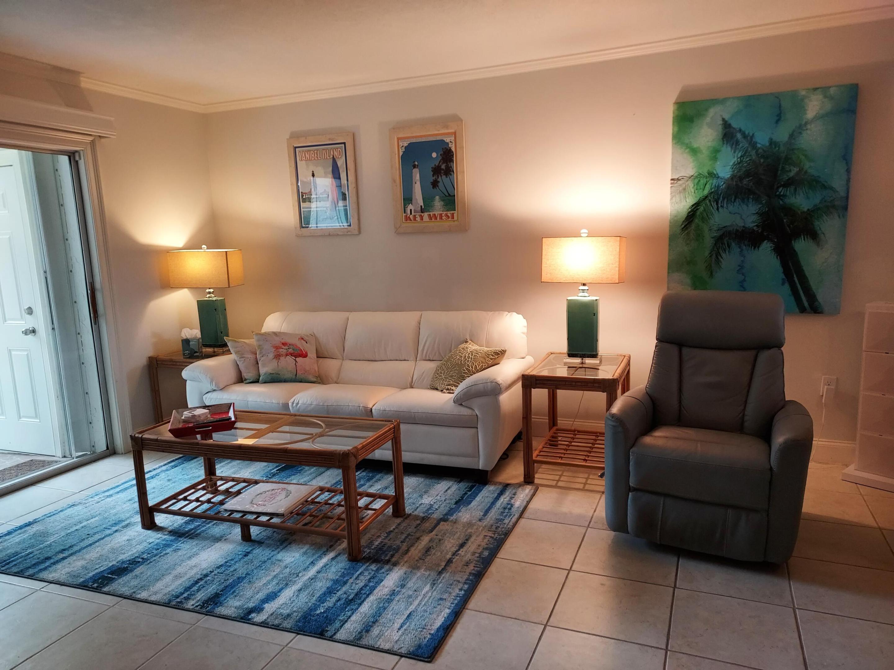 717 S Us Highway 1 101