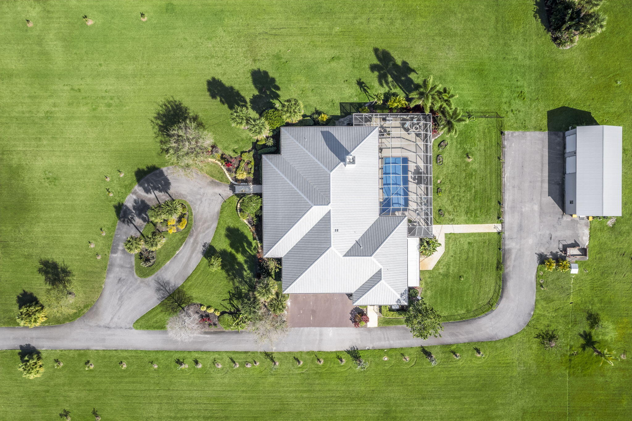 8135 White Fences Lane