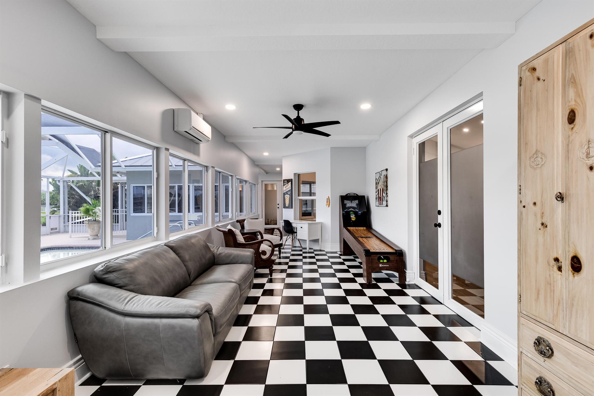 8135 White Fences Lane