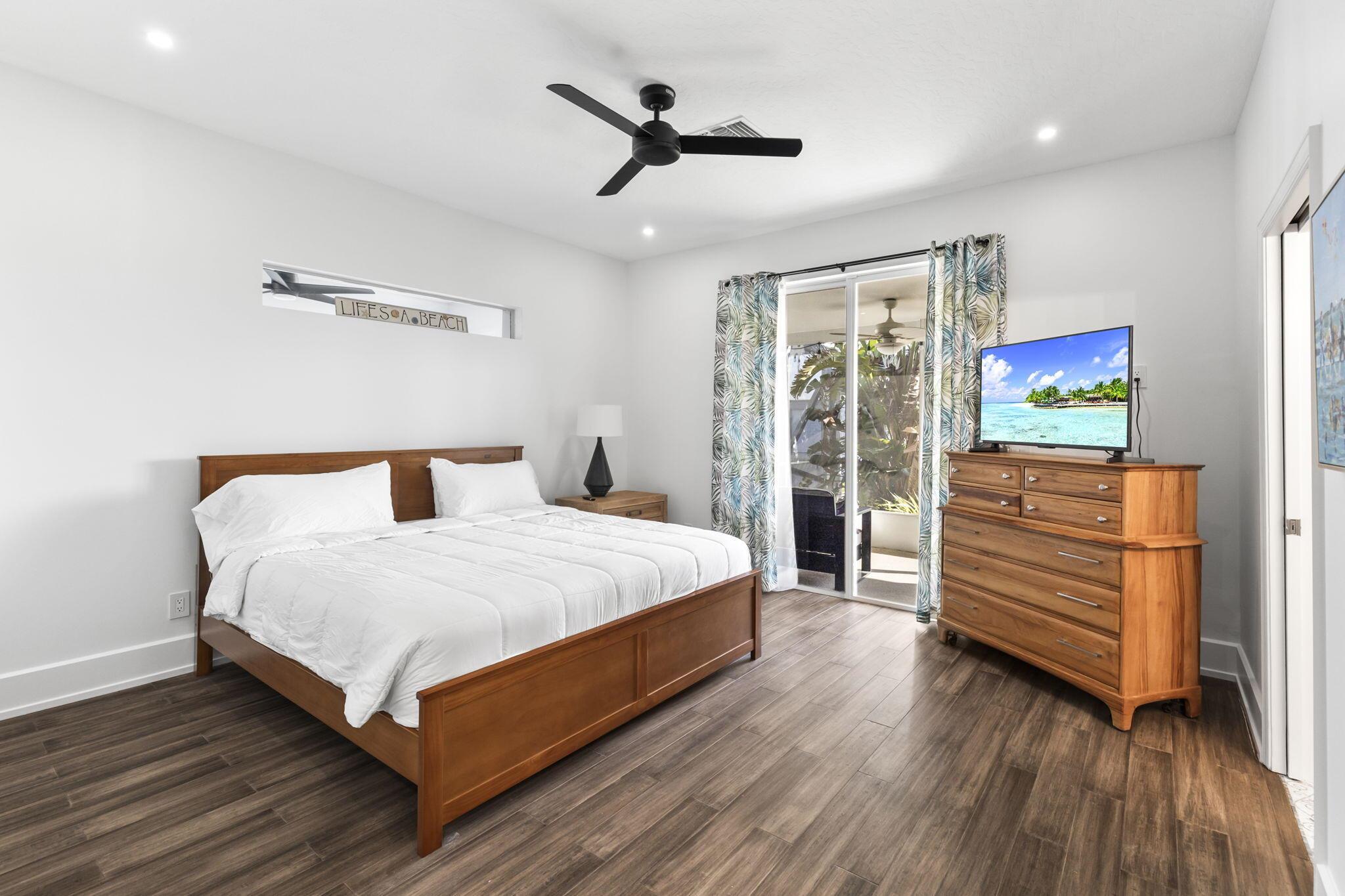 8135 White Fences Lane