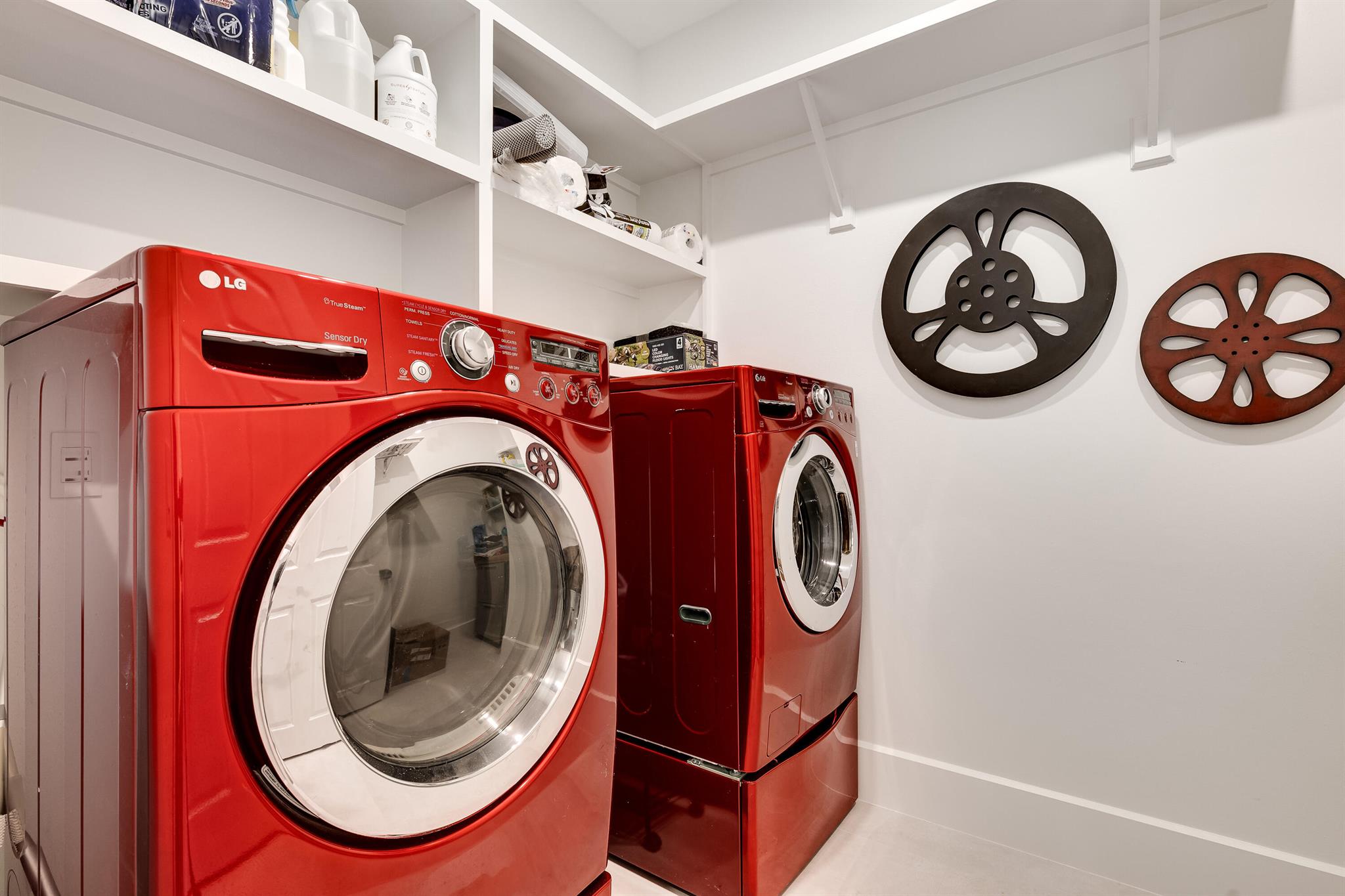 8135 White Fences Lane