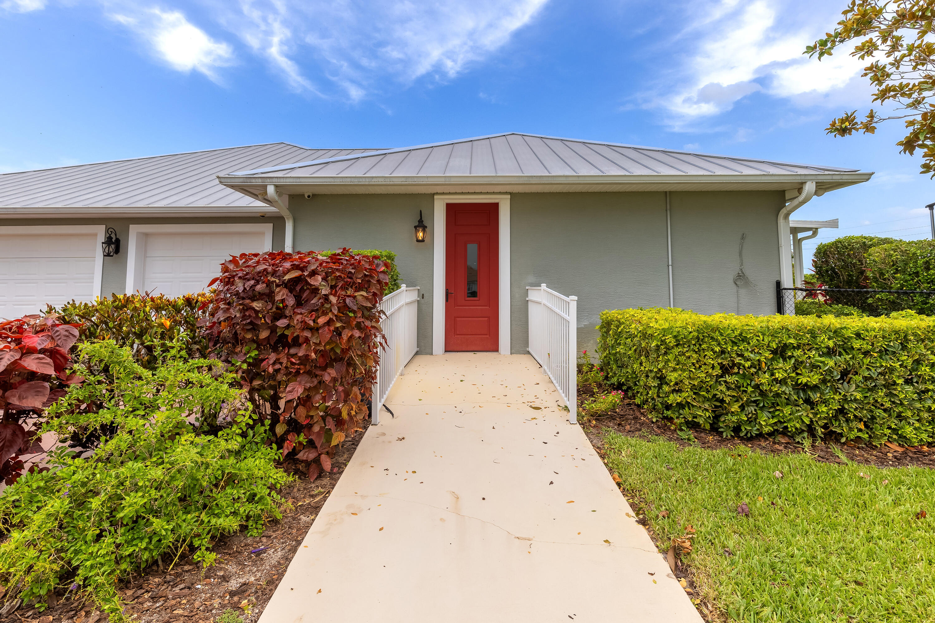 8135 White Fences Lane