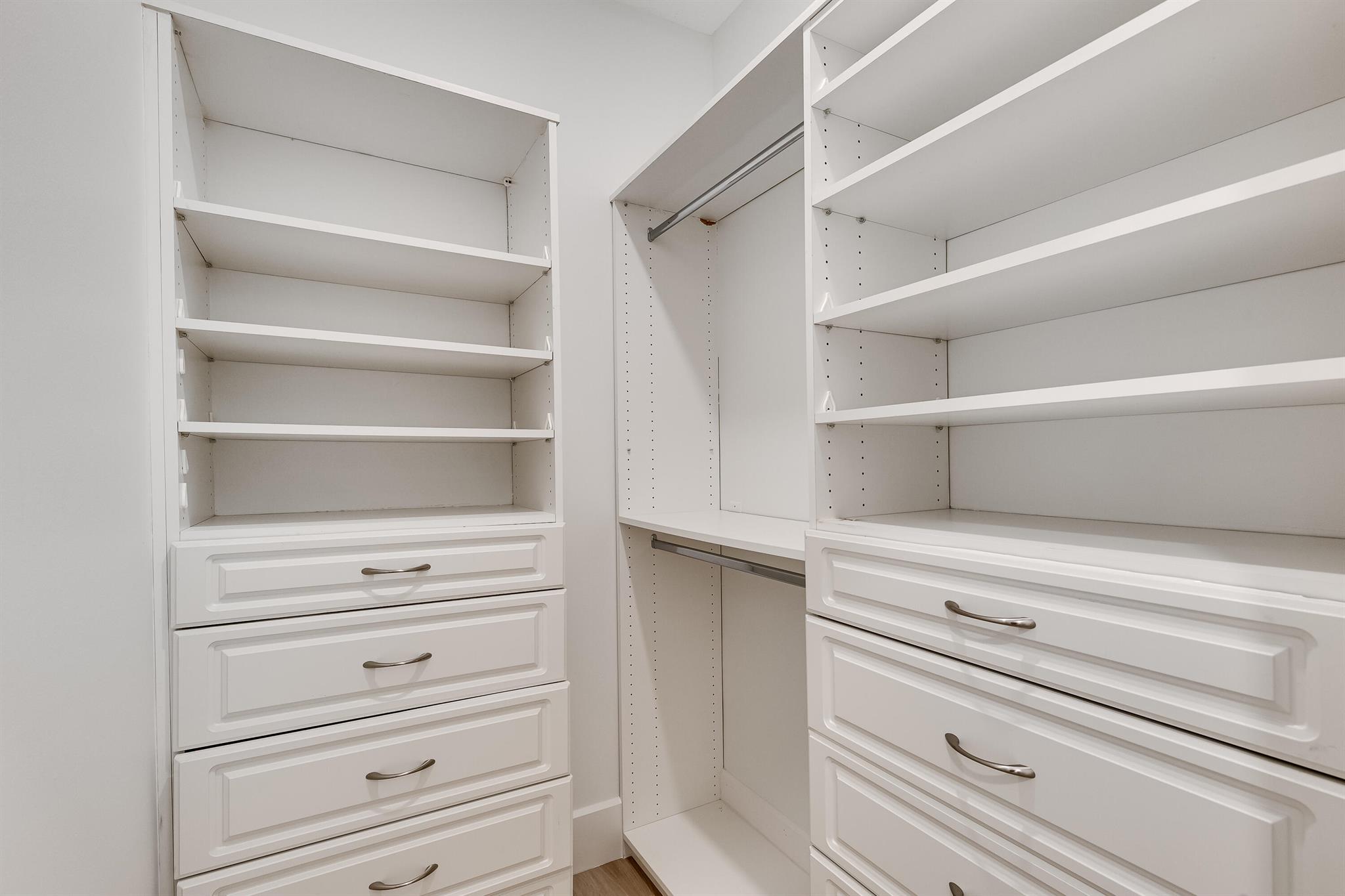 8135 White Fences Lane