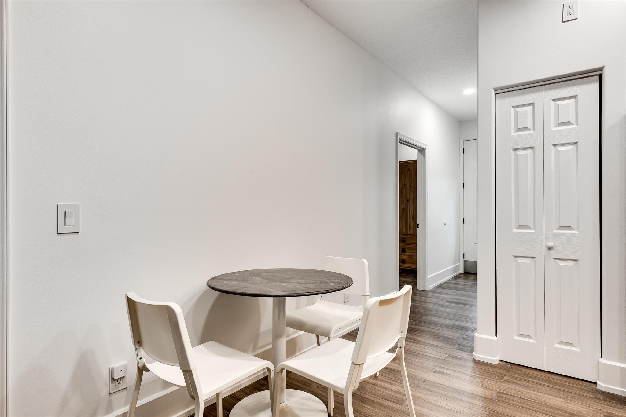 8135 White Fences Lane