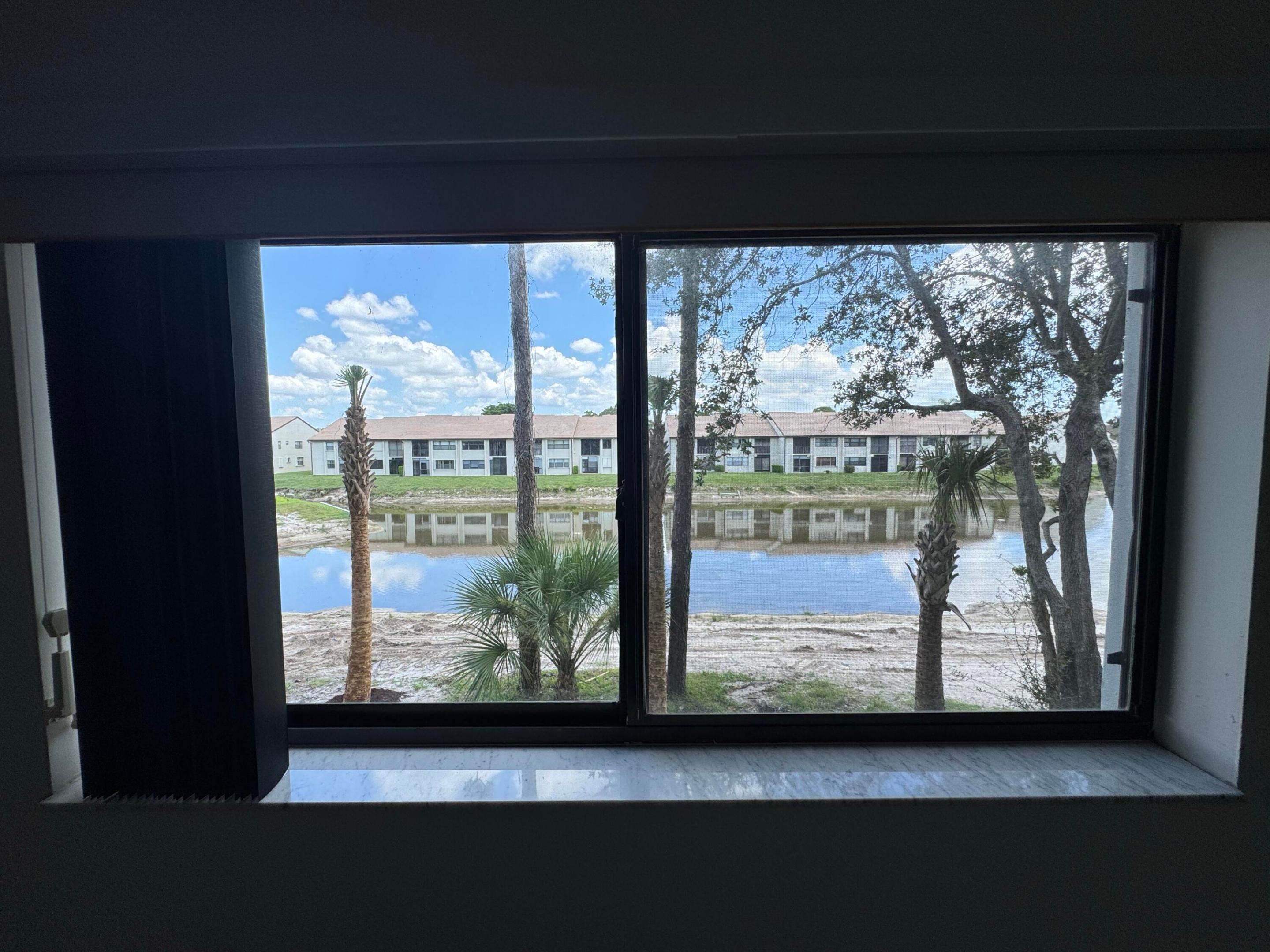 4725 Lucerne Lakes Boulevard E 206