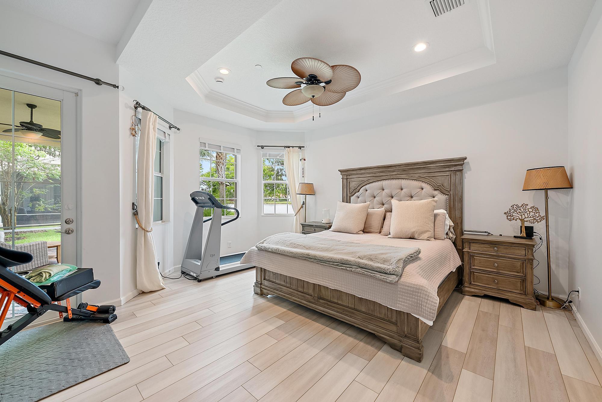 115 Tresana Boulevard 35