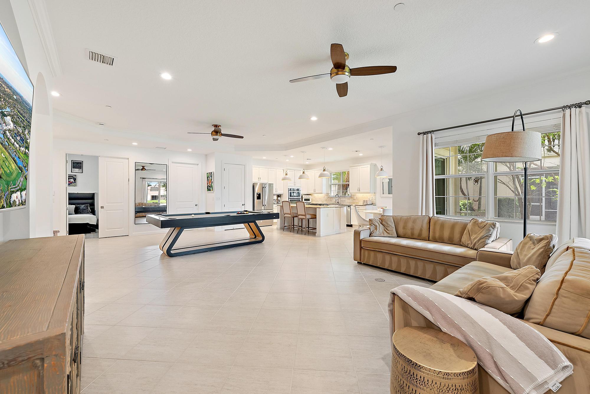 115 Tresana Boulevard 35