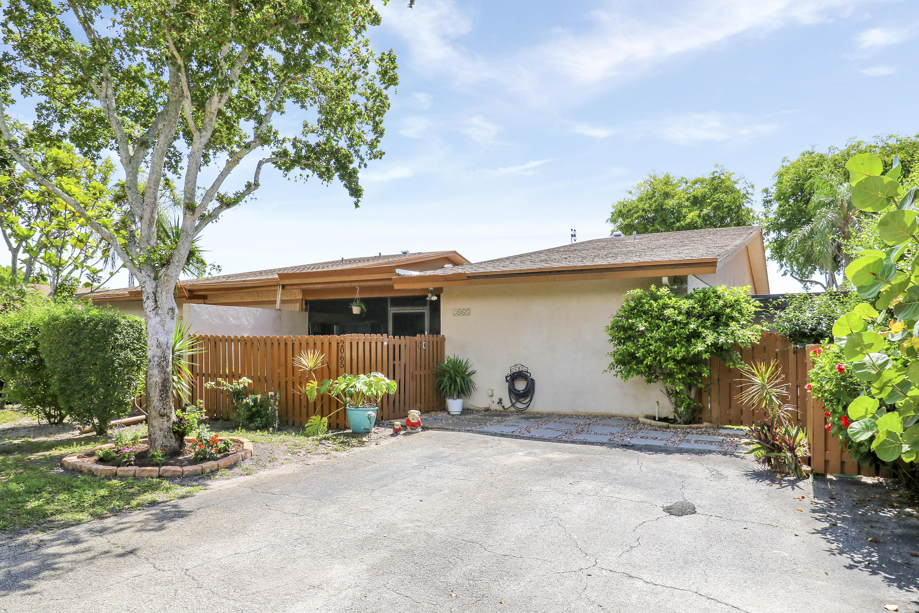 2065 SW 24th Circle