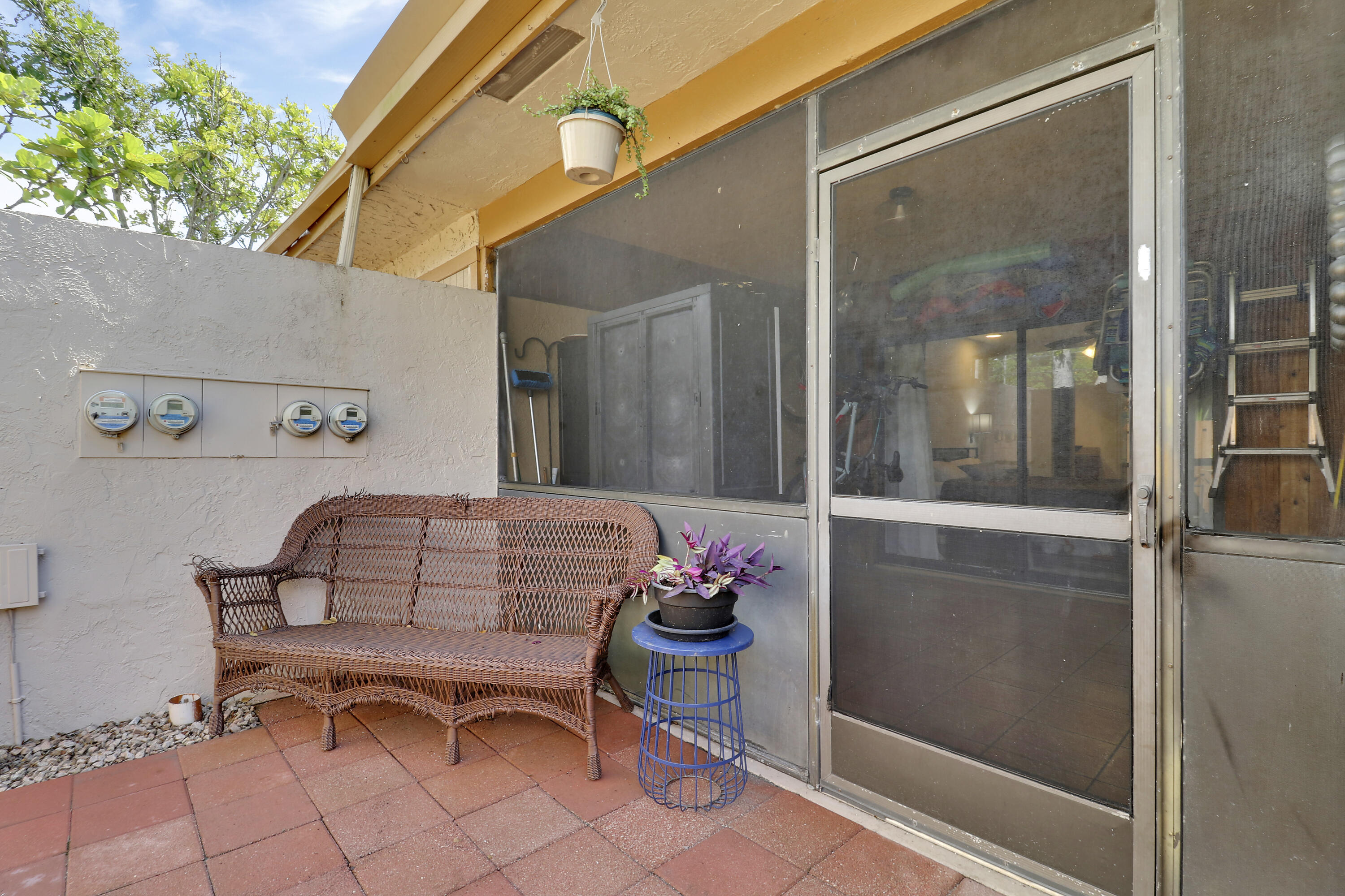2065 SW 24th Circle