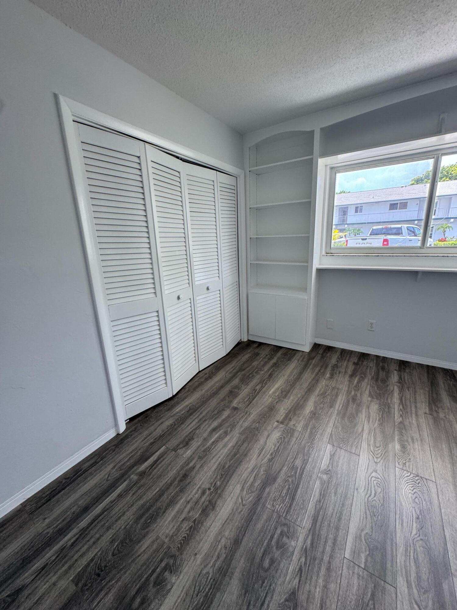 5 Westwood Avenue 103d