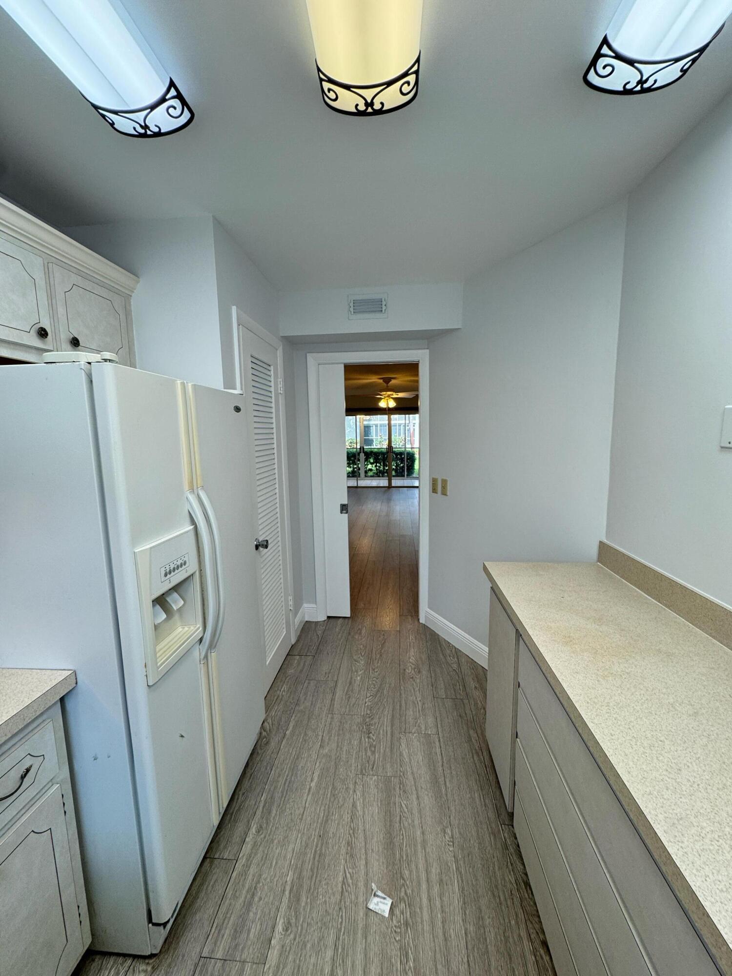 5 Westwood Avenue 103d